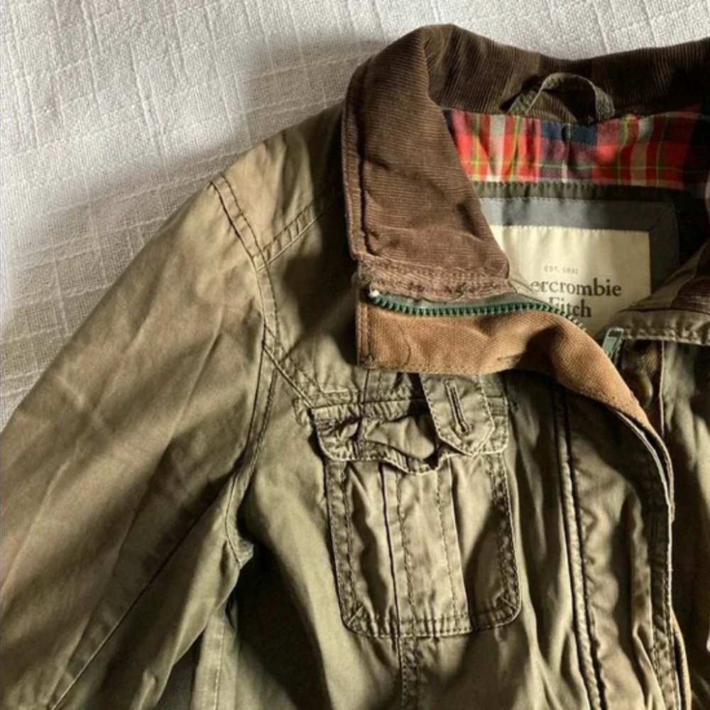 Abercrombie and Fitch Jacket size M